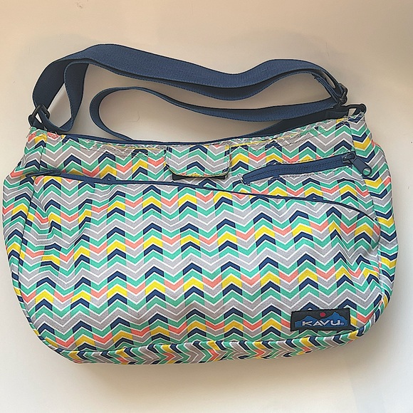 Kavu Multicolor Chevron Shoulder Bag - Picture 1 of 8